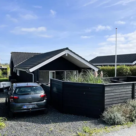 Feriehus Lanica - 150m From The Sea By Interhome Mesinge